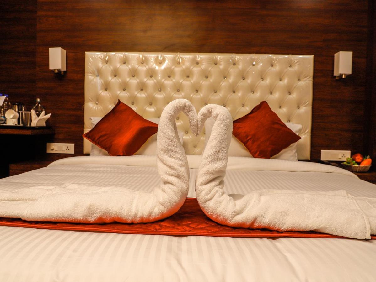 Hotel Rn Grand Vidzsajavádá Kültér fotó